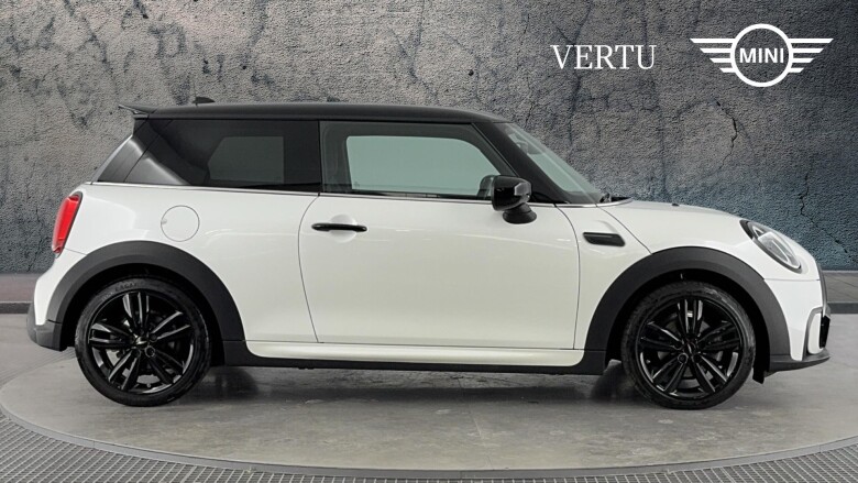 MINI Hatchback 1.5 Cooper Sport Premium 3dr Auto Petrol Hatchback